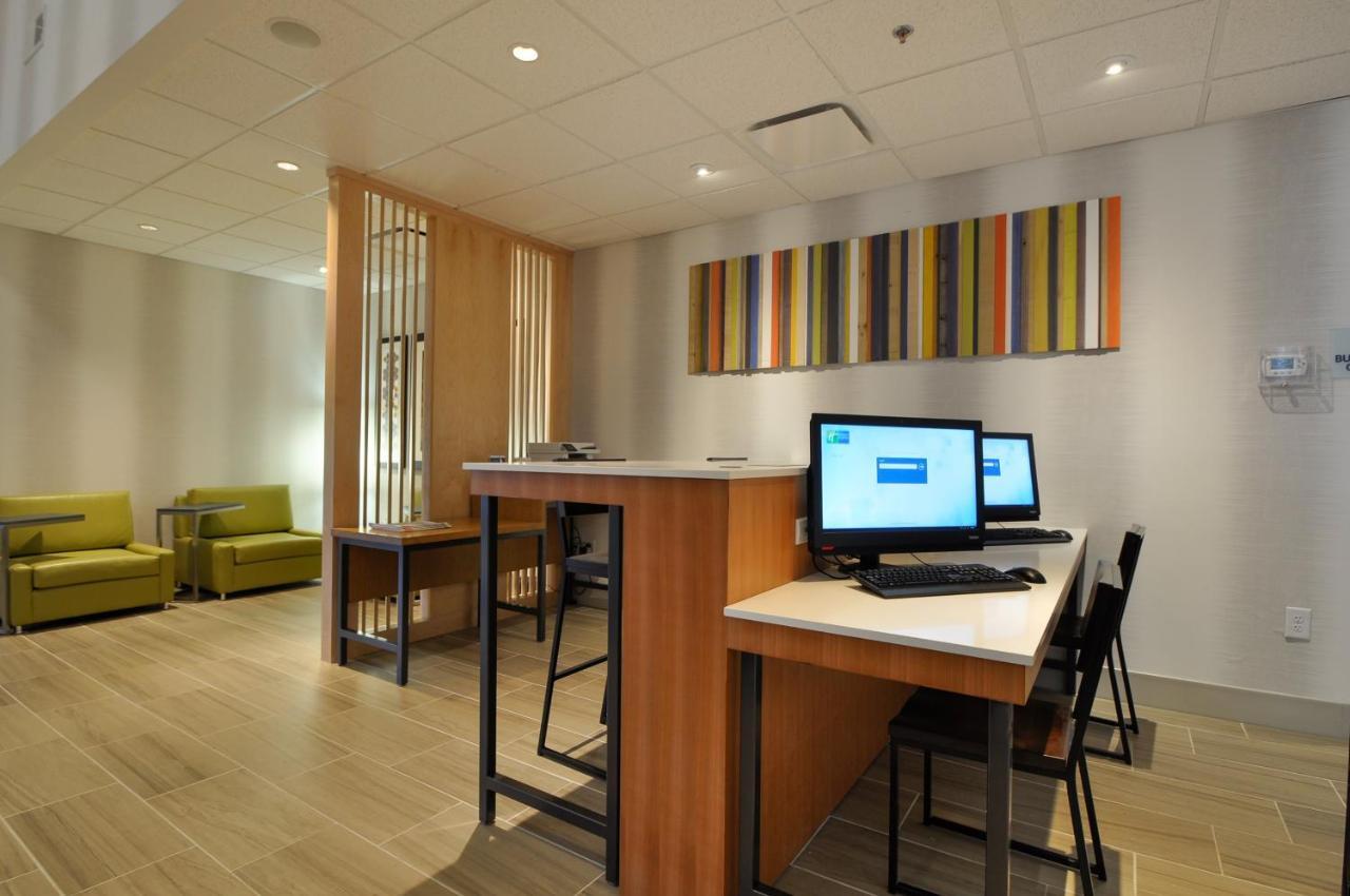 Holiday Inn Express Quantico - Stafford By Ihg Extérieur photo